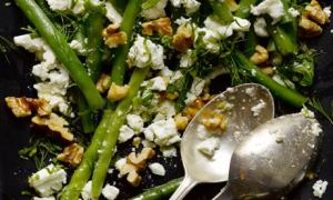 French beans with feta, walnuts and mint